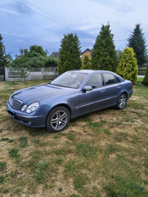 Sprzedam Mercedesa w211 2.2 CDI 150 koni