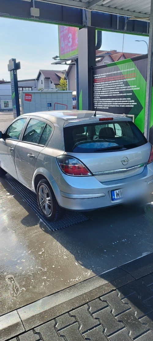 Opel Astra H 1.4 benzyna 2010