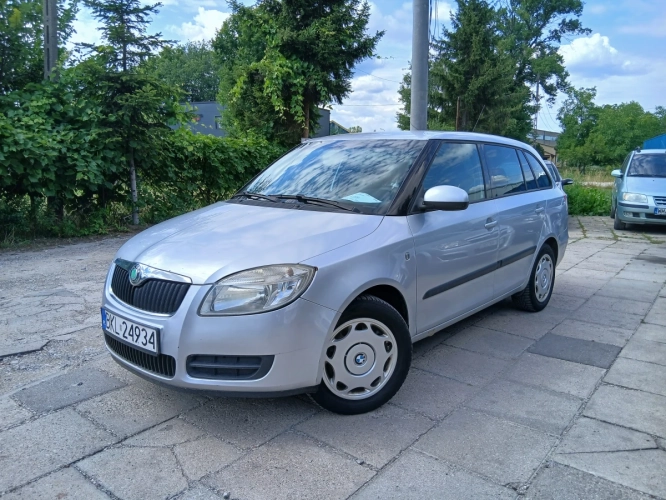 Skoda fabia 1,4 benz 07r super stan techniczny