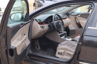 Volkswagen Passat 2009r. 2,0 Diesel 170KM Sedan Automat DSG