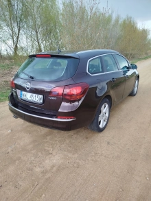 Opel Astra J