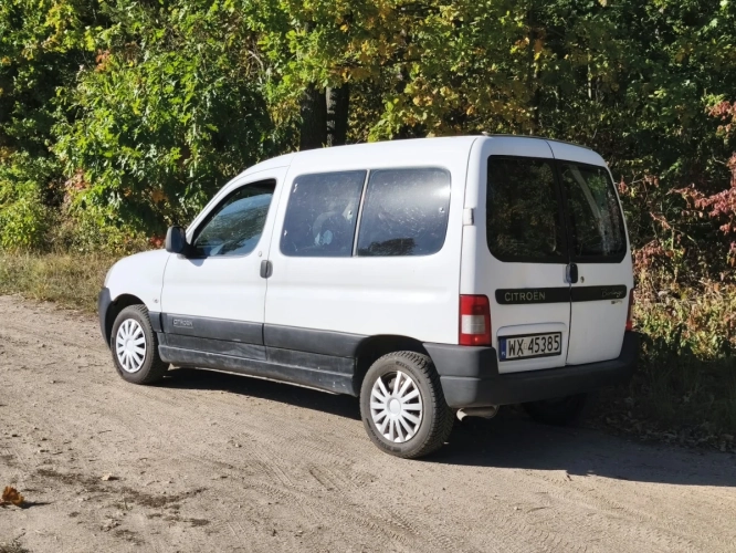 Citroen Berlingo 1,4 Benzyna 2007r. 5 Osób