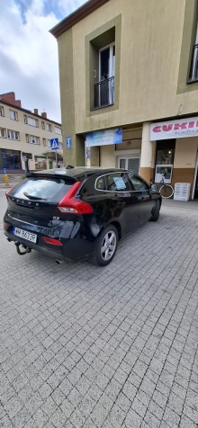 volvo v40