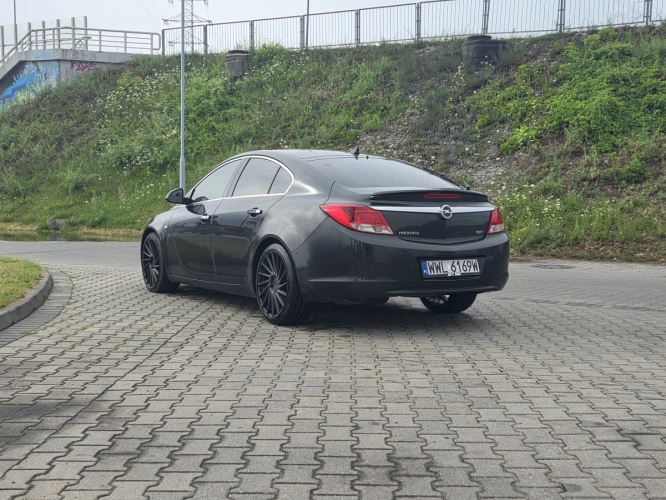Opel insignia 2.0 cdti 200km