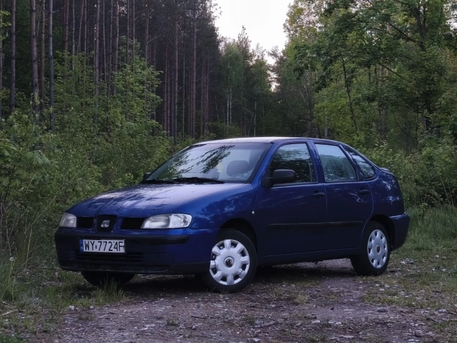 Seat Cordoba 2002r. 1,6 Benzyna Tanio Długie Opłaty