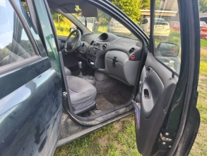 Toyota Yaris 1999r. 1,0 Benzyna 5 Drzwi Tanio