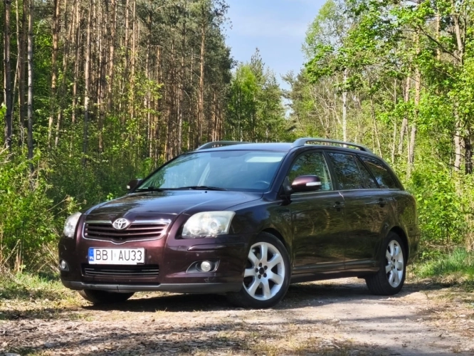 Toyota Avensis 2008r. 2,0 Benzyna 147KM Kombi Bogata Wersja