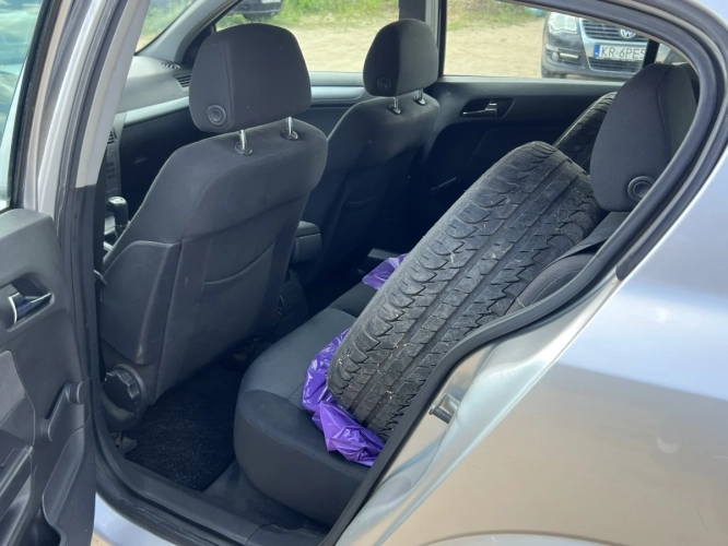 Opel Astra 1,4 Benzyna 2004r. Z Sprawną Klimatyzacją!