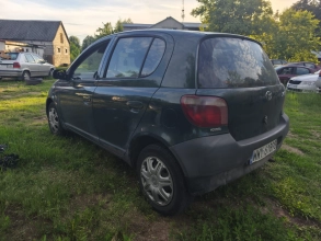Toyota Yaris 1999r. 1,0 Benzyna 5 Drzwi Tanio