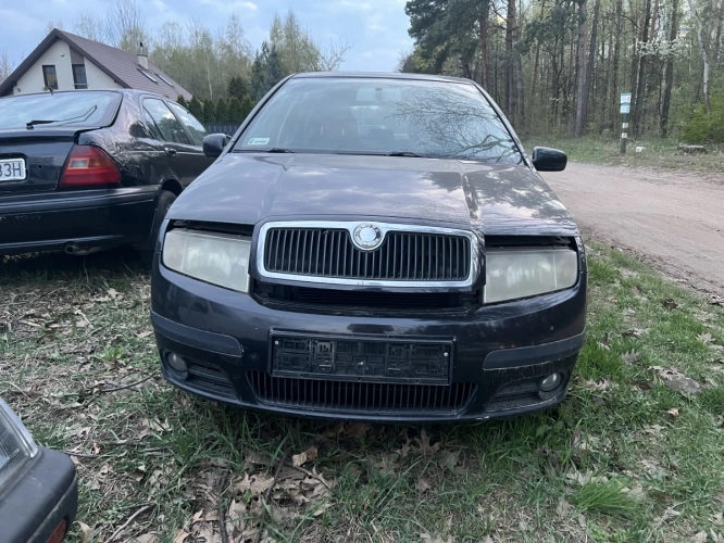 Skoda Fabia 1,2 Gaz 2005r. Części !