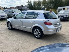 Opel Astra 1,4 Benzyna 2004r. Z Sprawną Klimatyzacją!