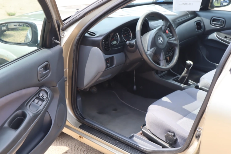Nissan Almera N16 2001r. 1,5 Benzyna Tanio