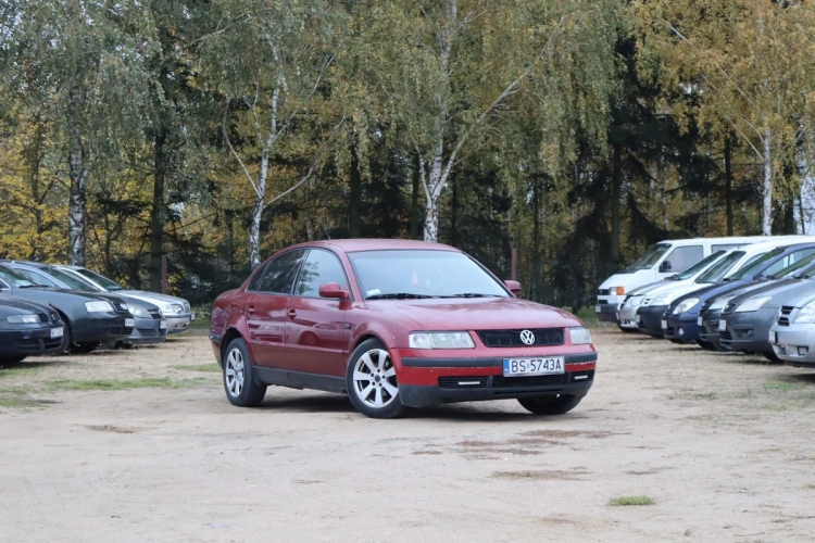 Volkswagen Passat Vw 1998r. 1,8 Benzyna Sedan Tanio - Możliwa Zamiana!