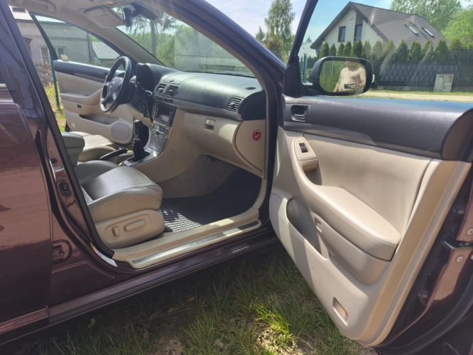Toyota Avensis 2008r. 2,0 Benzyna 147KM Kombi Bogata Wersja