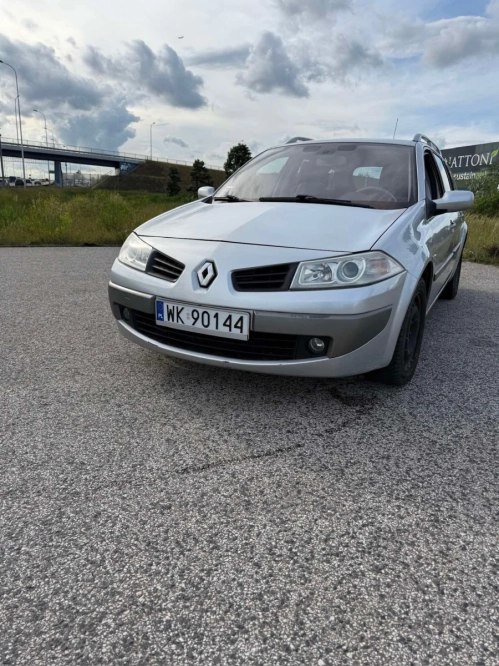 Renault Megane 1,9 dCi automat klimatronic  hak dotykowe radio