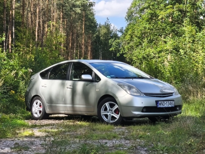Toyota Prius 2005r. 1,5 Hybryda + LPG Tanio