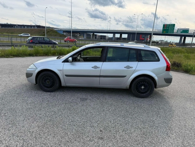 Renault Megane 1,9 dCi automat klimatronic  hak dotykowe radio