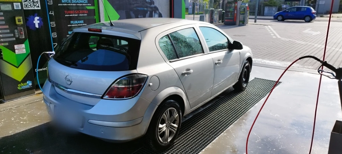 Opel Astra H 1.4 benzyna 2010
