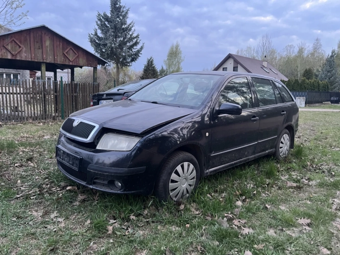Skoda Fabia 1,2 Gaz 2005r. Części !
