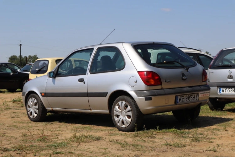 Ford Fiesta 2001r. 1.3 benzyna 3 drzwi klimatyzacja