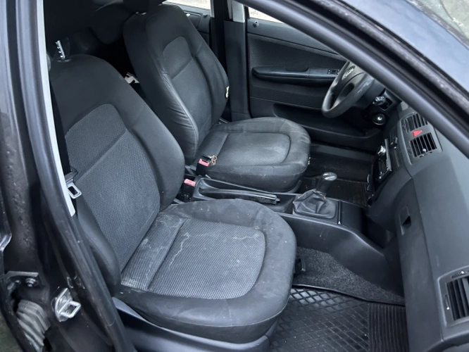 Skoda Fabia 1,2 Gaz 2005r. Części !