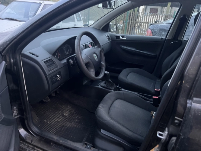 Skoda Fabia 1,2 Gaz 2005r. Części !