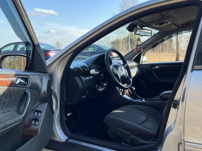 Mercedes-Benz C200 2,2 Diesel W Automacie 2002r. Tanio-Możliwa Zamiana