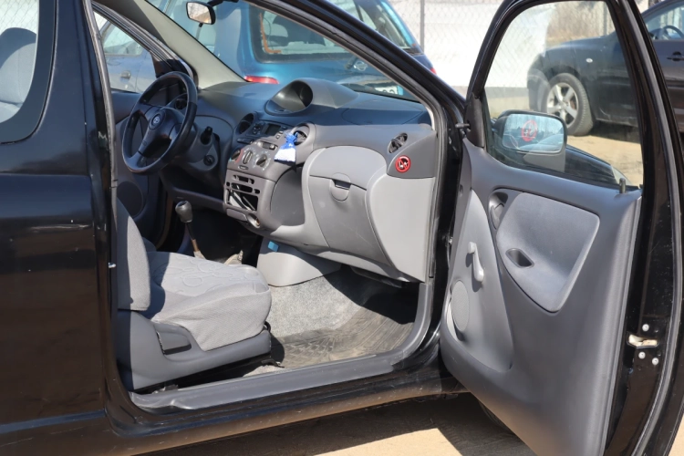 Toyota Yaris 2000r. 1,0 benzyna Wspomaganie Tanio - Możliwa Zamiana!