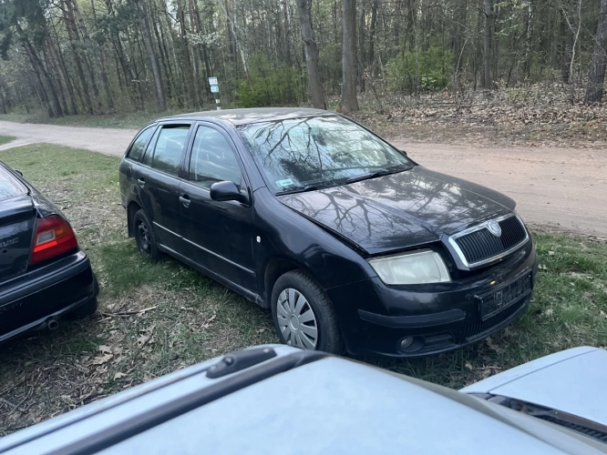 Skoda Fabia 1,2 Gaz 2005r. Części !