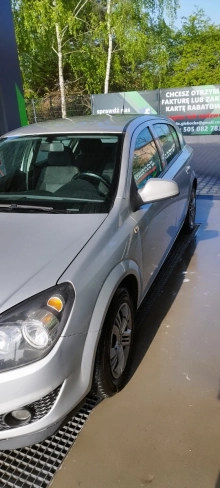 Opel Astra H 1.4 benzyna 2010