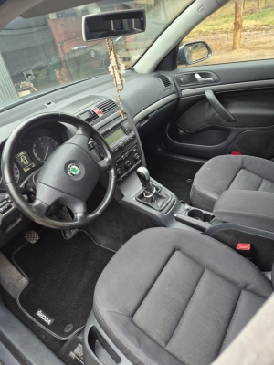 Skoda octavia 2