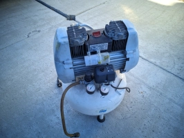 Kompresor stomatologiczny MGF 24/10