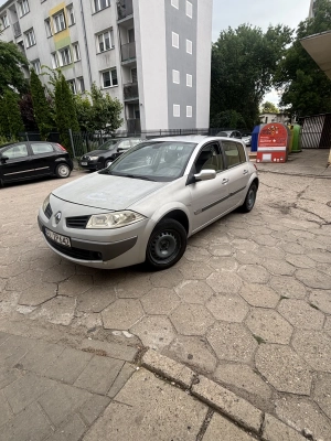 Renault Megane II Hatchback 2006 r. 1.5 dCi