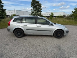 Renault Megane 1,9 dCi automat klimatronic  hak dotykowe radio