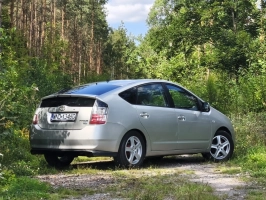 Toyota Prius 2005r. 1,5 Hybryda + LPG Tanio