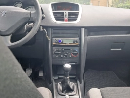 Sprzedam ładnego Peugota 207sw 1.4 benzyna 2009r