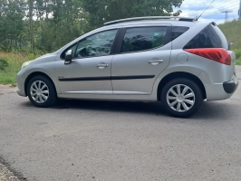 Sprzedam ładnego Peugota 207sw 1.4 benzyna 2009r